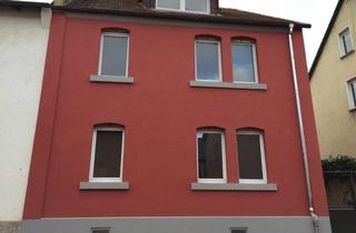 Haus mieten in Eberbacher Straße 57, 65346 Eltville, Viel Platz in Eltville: Großzügiges Haus mit fünf Zimmern