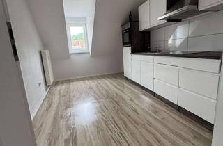 Wohnung kaufen in 99817 Eisenach, Helle Dachgeschosswohnung mit Einbauküche und Ausbaureserve