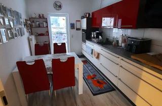 Wohnung kaufen in 99817 Eisenach, Gemütliche Hochparterrewohnung mit Terrasse und eigenem Garten