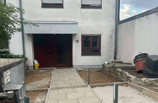 Haus mieten in Zeilsheimer Straße 18, 65779 Kelkheim, Erstbezug nach Sanierung: Großzügiges 7-Zimmer-Reihenendhaus mit Kamin & Garten in Kelkheim