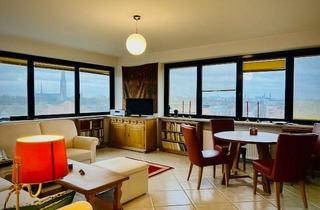 Wohnung kaufen in 22083 Hamburg, Hamburg - Panoramablick über Hamburg ( 2 Zimmer Wohnung im Mundsburgtower)