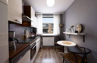 Wohnung kaufen in 25469 Halstenbek, Gepflegte 3-Zimmer-Wohnung im 1. OG mit Süd-West-Balkon, neuem Bad, Saunaanteil, Stellplatz + Keller