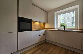 Wohnung kaufen in 22395 Sasel, Frisch saniert! 2,5-Zi.-Wohnung mit Südloggia & Tiefgarage, provisionsfrei!