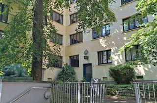 Wohnung kaufen in 52064 Aachen, Seltenheit im Jacobsviertel: Stilvolle Altbauwohnung im Grünen & mit idealem WG-Grundriss nahe RWTH