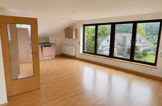 Wohnung mieten in 72458 Albstadt, Großzügige 3-Zimmer Dachgeschoss Wohnung mit eigenem Gartenanteil in traumhafter Waldrandlage