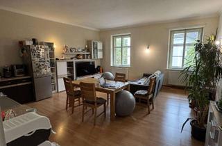 Wohnung mieten in 82467 Garmisch-Partenkirchen, Großzügige 4 Zimmer-Altbauwohnung mit Süd-Balkon im Herzen von Garmisch!