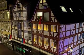Wohnung mieten in Am Markt, 31224 Peine, Wohnen mit Charakter: 3-Zimmer-Wohnung in historischem Gebäude in Peine direkt am Markt