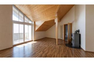 Wohnung mieten in Schönlinder Str. 44B, 86956 Schongau, Helle 2,5-Zimmer-Dachgeschosswohnung mit Balkon und Kaminofen