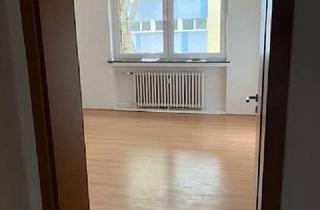 Wohnung mieten in 45138 Huttrop, Ruhige 2-Zimmer-Wohnung in zentraler Lage. Küche bereits im Mietpreis enthalten.