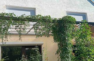 Mehrfamilienhaus kaufen in 65439 Flörsheim, Mehrgenerationenhaus mit drei Wohnungen und vielen Möglichkeiten auf Traumgrundstück