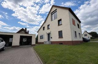 Einfamilienhaus kaufen in 59757 Arnsberg, Ihr Traum vom Eigenheim – Großzügiges Einfamilienhaus mit viel Potenzial in Voßwinkel