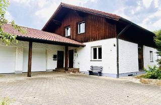Einfamilienhaus kaufen in 94342 Straßkirchen, Einfamilienhaus mit großem Grundstück, viel Privatsphäre und guter Verkehrsanbindung
