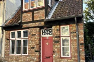 Immobilie mieten in Engelswisch 33, 23552 Innenstadt, Möbliertes Altstadthaus in Lübeck-Innenstadt