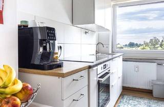 Wohnung kaufen in 86356 Neusäß, „Gutes Paket“ für Anleger! Einbauküche! Schönes Bad! Moderne Böden! Balkon! Nette Mieter!