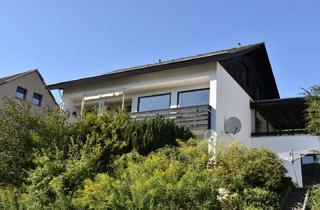Wohnung kaufen in 31061 Alfeld, Lichtdurchflutete 3-ZKB mit barrierearmen Einstieg und Carportstellplatz auf Erbpachtgrundstück