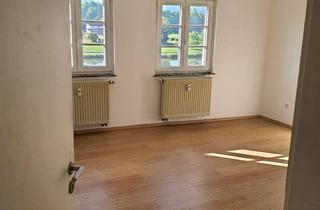 Wohnung mieten in Laurentiusberg 23, 54439 Saarburg, Zimmer in 3er WG mit Wohnzimmer, Küche, 2x Bad