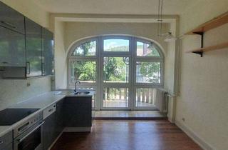 Wohnung mieten in 61462 Königstein, Helle 4,5 Zimmer Etagenwohnung in Stilvilla in Königstein