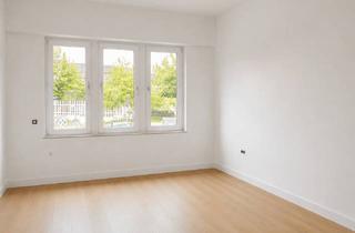 Wohnung mieten in Moltkestraße 15, 76829 Landau, Alles neu! Geräumige Erdgeschosswohnung mit Garten in Einbahnstraße–
