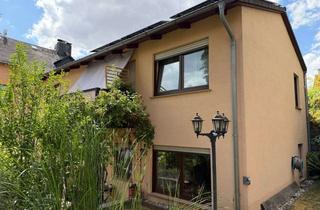 Haus kaufen in 65830 Kriftel, Vielseitige Immobilie mit großem Potenzial in Kriftel (2 Objekte)