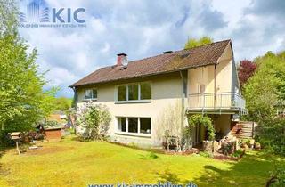 Mehrfamilienhaus kaufen in 51467 Bergisch Gladbach, Mehrfamilienhaus in Bergisch Gladbach als Kapitalanlage oder Eigennutzung, mit Entwicklungspotenzial