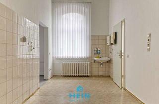 Gewerbeimmobilie mieten in Karlsbader Straße 31, 08340 Schwarzenberg, Vier Räume, ein Herzensprojekt – Ihre neue Praxis