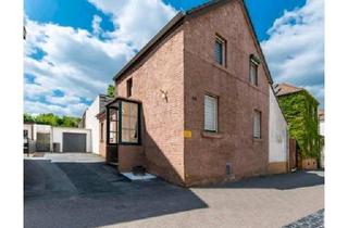 Einfamilienhaus kaufen in 52249 Eschweiler, Eschweiler - Einfamilienhaus mit großen Garten