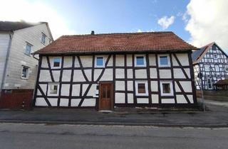 Haus kaufen in 35096 Weimar, Weimar (Lahn) - Fachwerkhaus, ehem. Schule von Gisselberg und Niederweimar