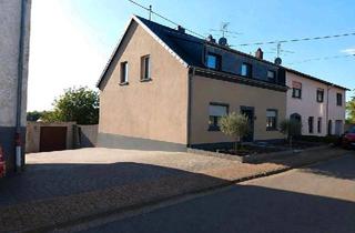 Einfamilienhaus kaufen in 66693 Mettlach, Mettlach - Einfamilienhaus mit großem Garten, keine Provision !