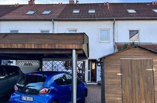 Reihenhaus kaufen in 23558 Lübeck, Lübeck - Attraktives Reihenhaus in Lübeck 6 Zimmer Kamin Carport