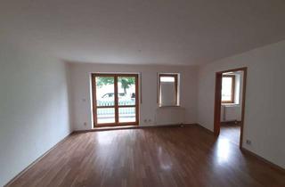 Wohnung kaufen in 09456 Annaberg-Buchholz, Große 3-Zimmer Eigentumswohnung am Rande von Annaberg-Buchholz zur Kapitalanlage!