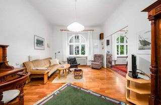 Wohnung kaufen in 14129 Zehlendorf, Seltene Gelegenheit: 5 ½ Zimmer Altbauwohnung in charmanter Stadtvilla in der Nähe Schlachtensee