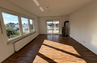 Wohnung mieten in 33790 Halle, Frisch renoviert & mit Dachterrasse: Tolle Wohnung mit Kamin & Garage im Zentrum von Halle