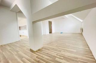 Wohnung mieten in Nonnenstr. 18/19, 02826 Görlitz, 1-Raum-Dachgeschosswohnung mit Balkenflair & großer Küche mit Einbauküche, inmitten des Zentrums!