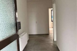 Wohnung mieten in Gneisenaustraße 25, 52068 Aachen, 2-Zimmerwohnung mit hellem Bad und Wohnküche