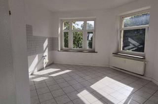 Wohnung mieten in Pestalozzistr. 31, 09130 Sonnenberg, Großzügige 4 Raum Wohnung in ruhiger Seitenstraße