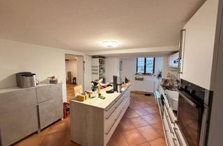 Wohnung mieten in 79219 Staufen, GROSSE MODERNE WOHNUNG IN HISTORISCHEM GEBÄUDE mit neuwertiger EBK, großer Terrasse u. 3 Stellplätze