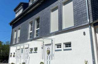 Wohnung mieten in Wescherweg, 51766 Engelskirchen, Schöne,helle Wohnung über drei Etagen auf alter Hofanlage im Reihenhausstil