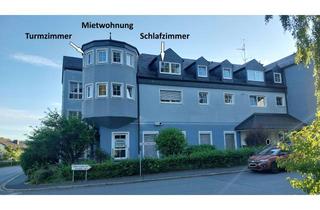Wohnung mieten in Heinrich-Völkel-Straße 1+3, 95138 Bad Steben, Helle, frisch renovierte 2,5 Zimmer Dachgeschosswohnung mit Weitblick & TG-Stellplatz in Bad Steben