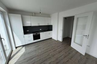 Wohnung mieten in Wolfsburger Weg, 12109 Mariendorf, 2-Zimmer Dachgeschoss mit Terrasse und Einbauküche