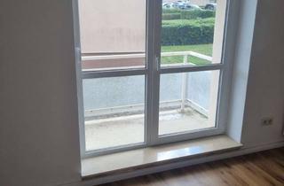 Wohnung mieten in Nicolaus-Krottenschmidt-Siedlung 12, 06618 Naumburg, EG links