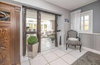 Haus kaufen in 51545 Waldbröl, Außergewöhnliches Wohnhaus - € 1.400,-- monatl. Einnahme ü. vermietete ELW u. Verwaltungsgebäude