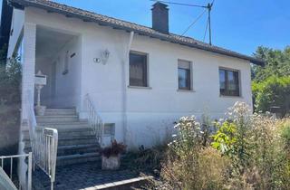Einfamilienhaus kaufen in 56759 Eppenberg, Einfamilienhaus mit schönen Grundstück