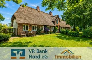Einfamilienhaus kaufen in 25899 Galmsbüll, Eine wahre Perle unter Reet -Einfamilienhaus mit Garage in einmaliger nordseenaher Lage-
