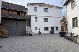 Haus kaufen in 35435 Wettenberg, Traumhaftes Wohnen: Teilkernsaniertes Haus mit Einliegerwohnung, Baugenehmigung & Scheune