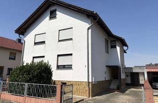 Haus kaufen in Hainstraße, 61197 Florstadt, Freistehendes Zweifamilienhaus - 105qm Selbstnutzung im EG mit Garten/Freisitz und OG vermietet