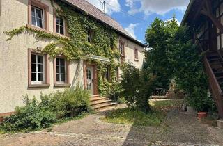 Haus kaufen in 67294 Rittersheim, Traumhaftes Anwesen mit 4 Häusern mit Garten und Innenhof.