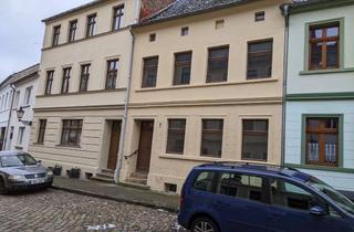 Haus kaufen in Fischerstraße, 39539 Havelberg, Zweifamilien-Haus in Havelberg auf der Stadtinsel