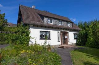 Haus kaufen in 51545 Waldbröl, *Familie gesucht* freist. Wohnhaus mit schönem Garten und Garage / Fläche um Bauplatz erweiterbar