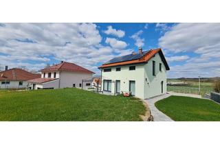 Einfamilienhaus kaufen in Römhilder Straße 10b, 98631 Grabfeld, Freistehendes Einfamilienhaus Erdwärmepumpe, Garten, PV, KFW 55