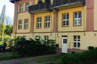 Immobilie mieten in Hohenzollernring 14 f, 13585 Spandau, stilvoll möbliertes Wohnen auf 2 Ebenen in Townhouse mit privatem Stellplatz und schöner Terrasse